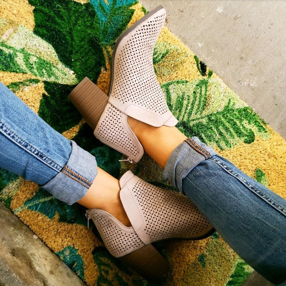Shoes - 🆕️//The Clarice// taupe cutout ankle bootie